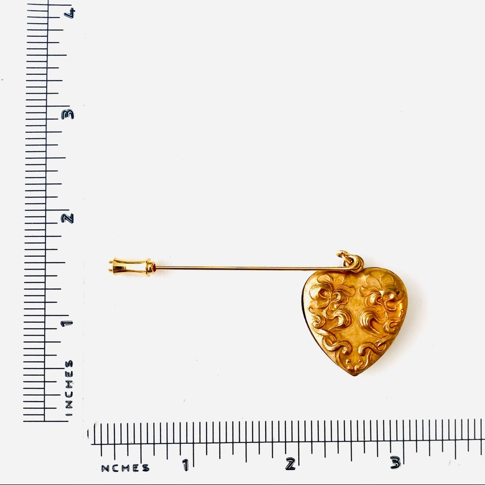 Heart Pin - Picture 4 of 4